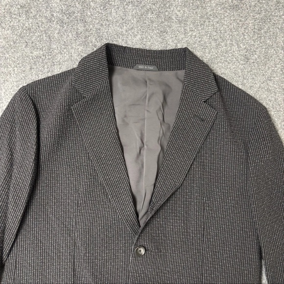 Giorgio Armani Men’s Virgin Wool Coat Sz 54R - Picture 3 of 16